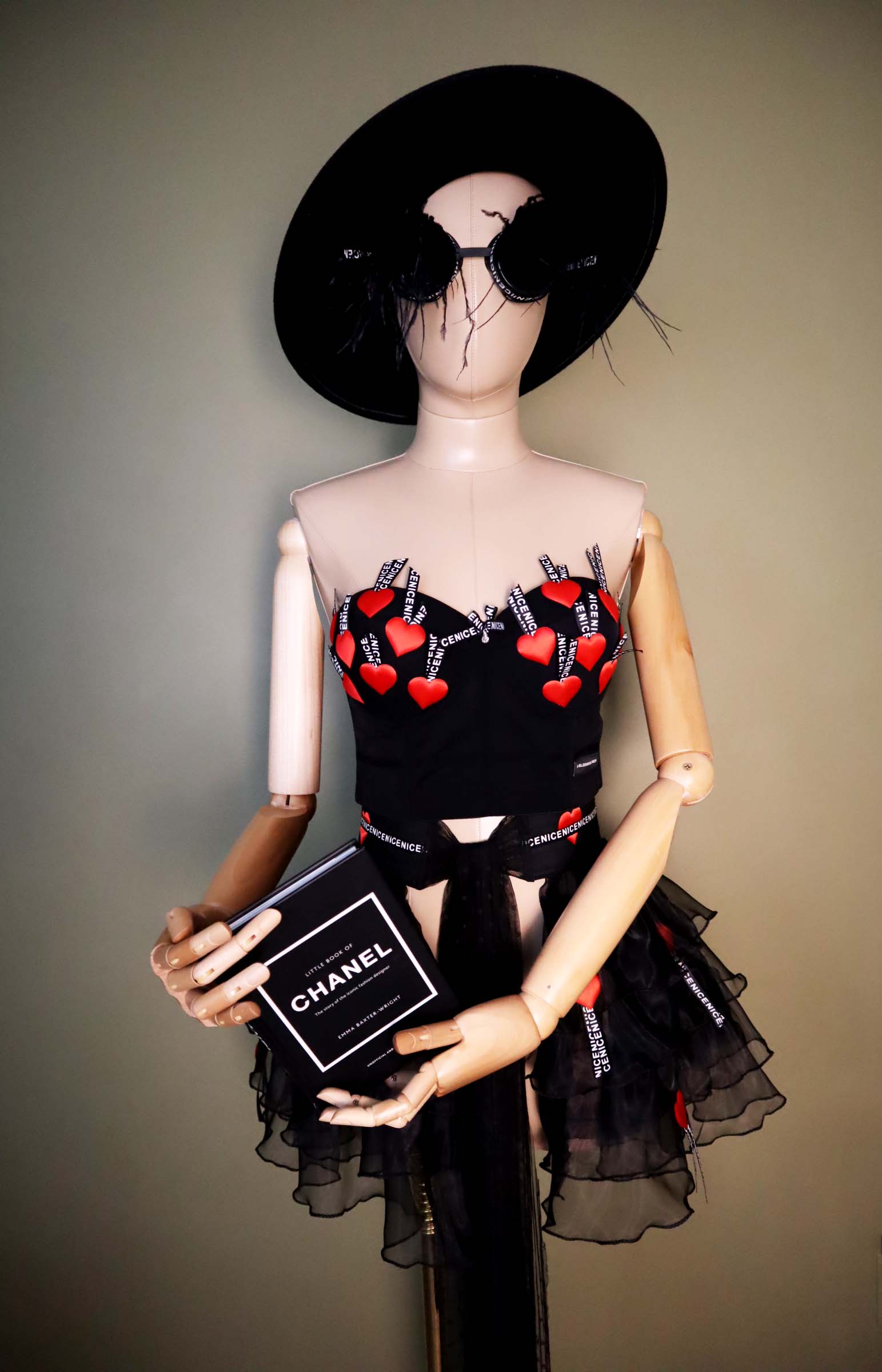 RED VALENTINE HEART TWO-PIECE SET — CORSET + TULLE SKIRT