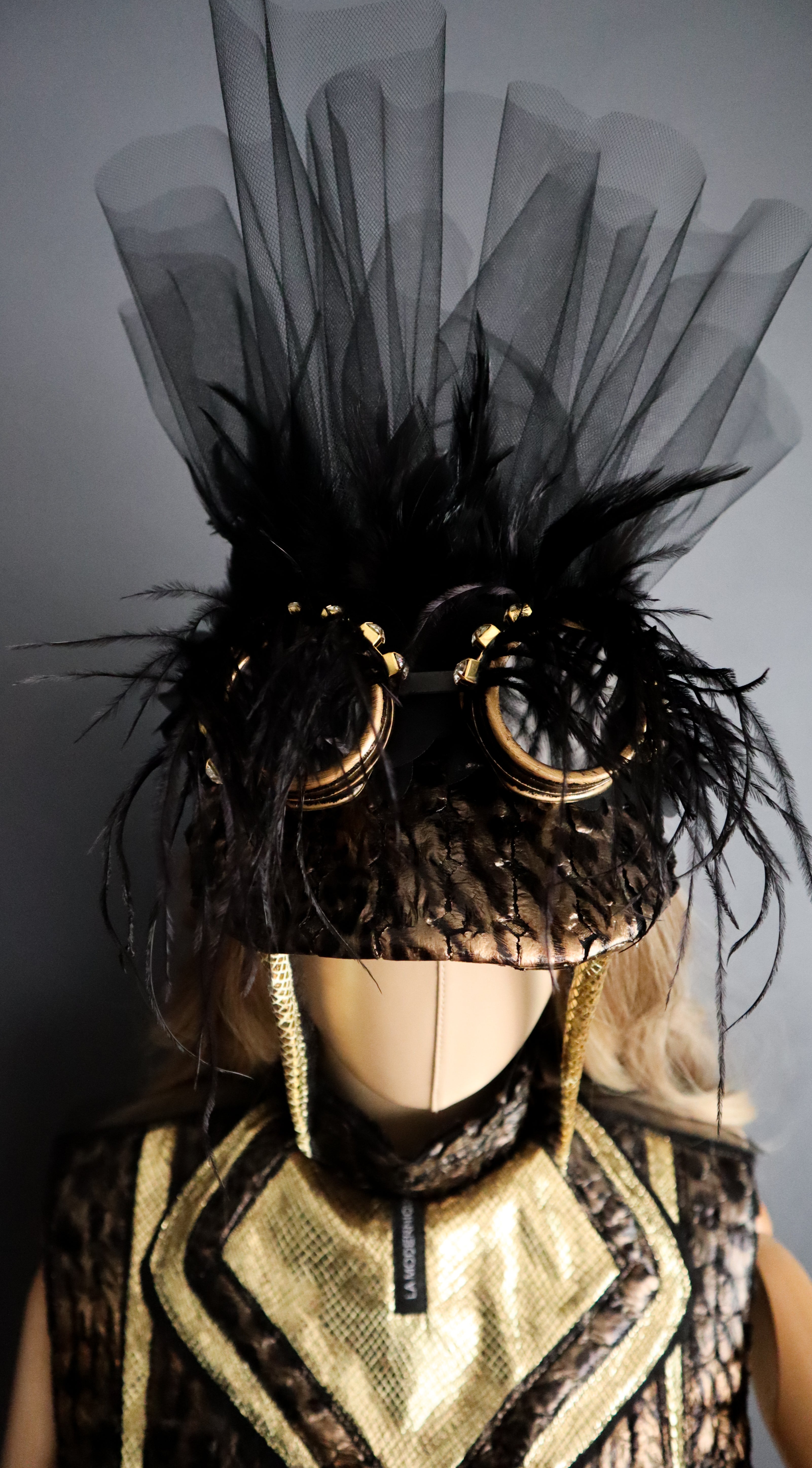 FEATHER GLASSES