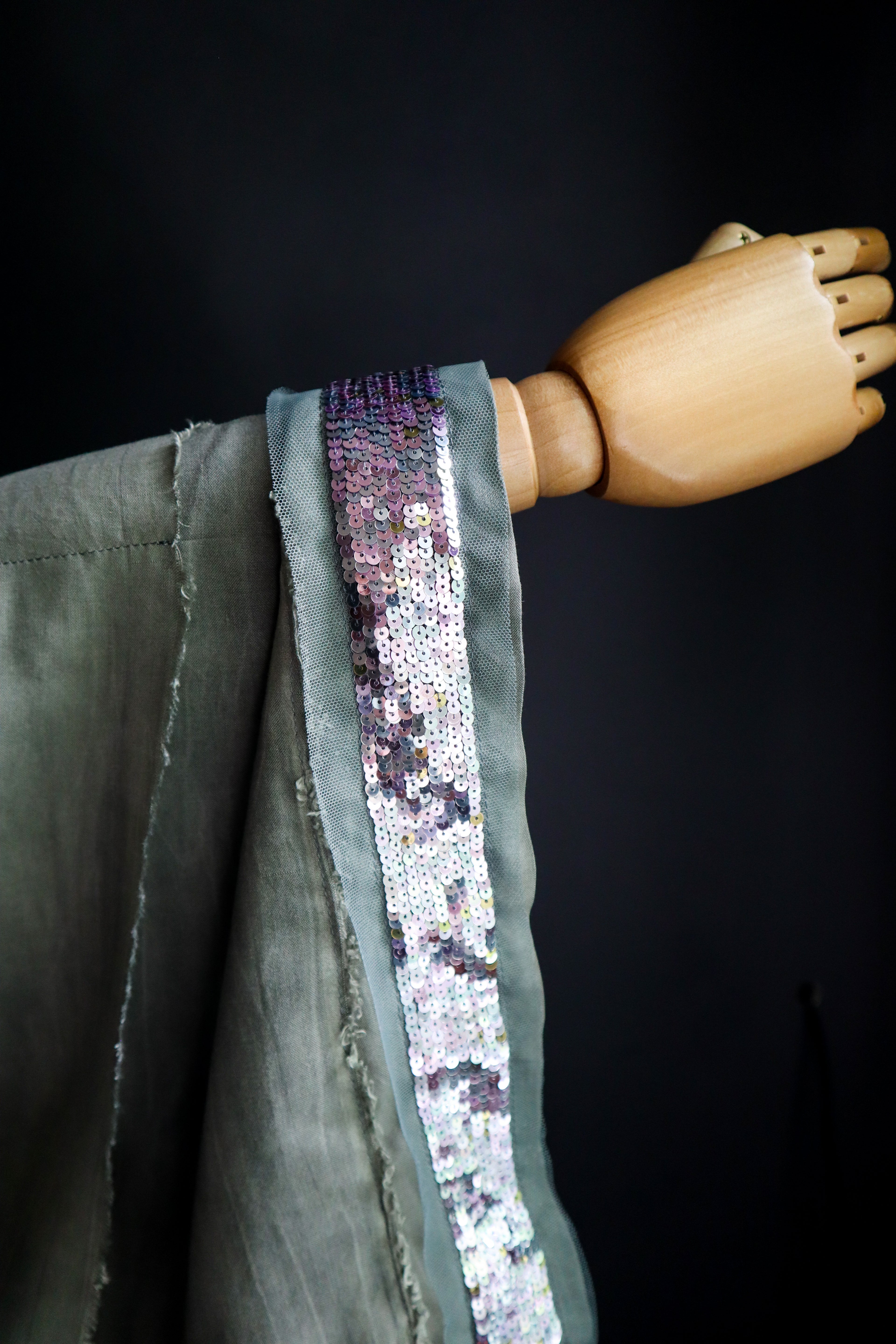 WASHED GRAY KIMONO W/ LAVENDER SEQUIN TRIM
