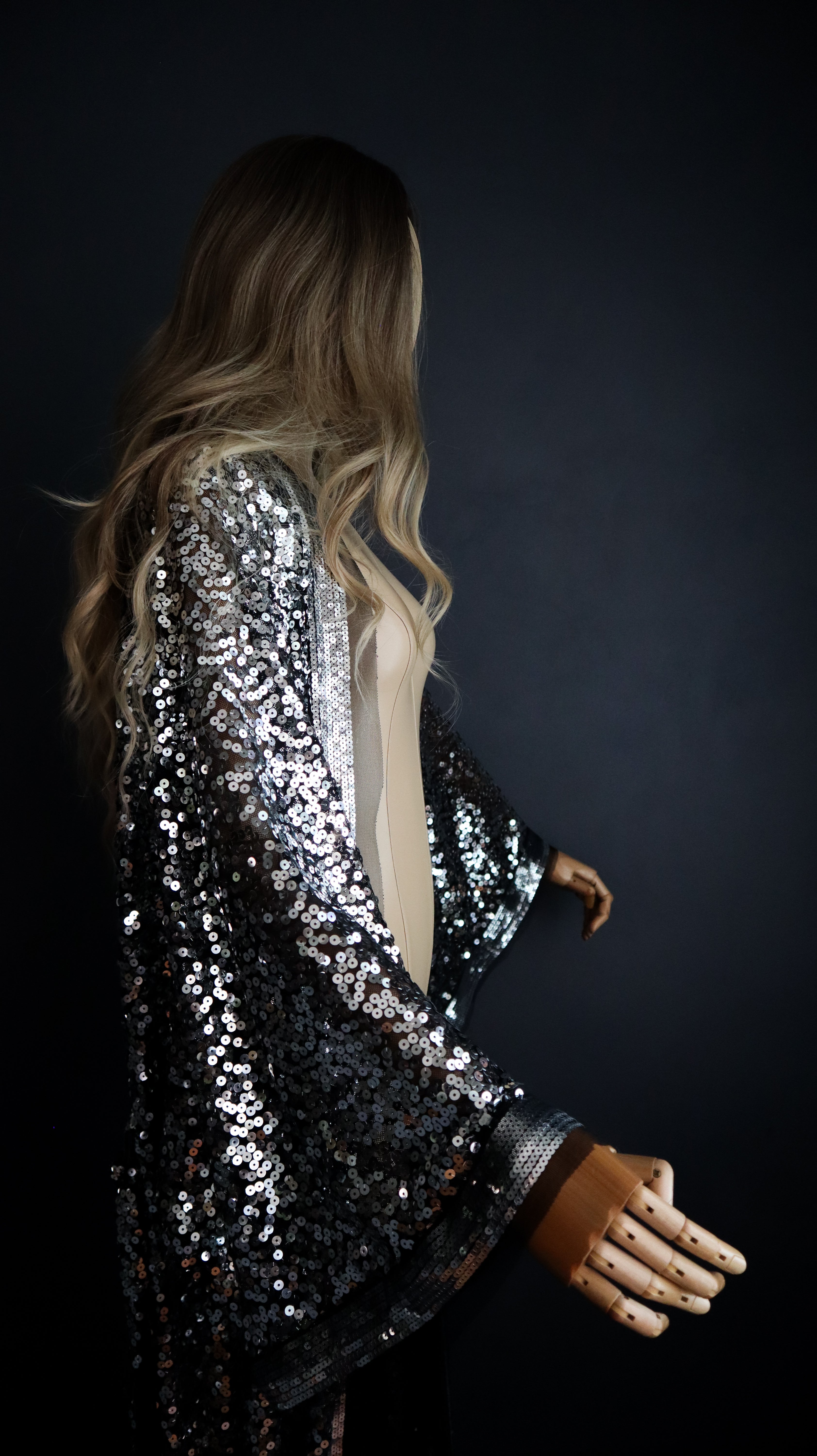 SILVER SEQUIN KIMONO