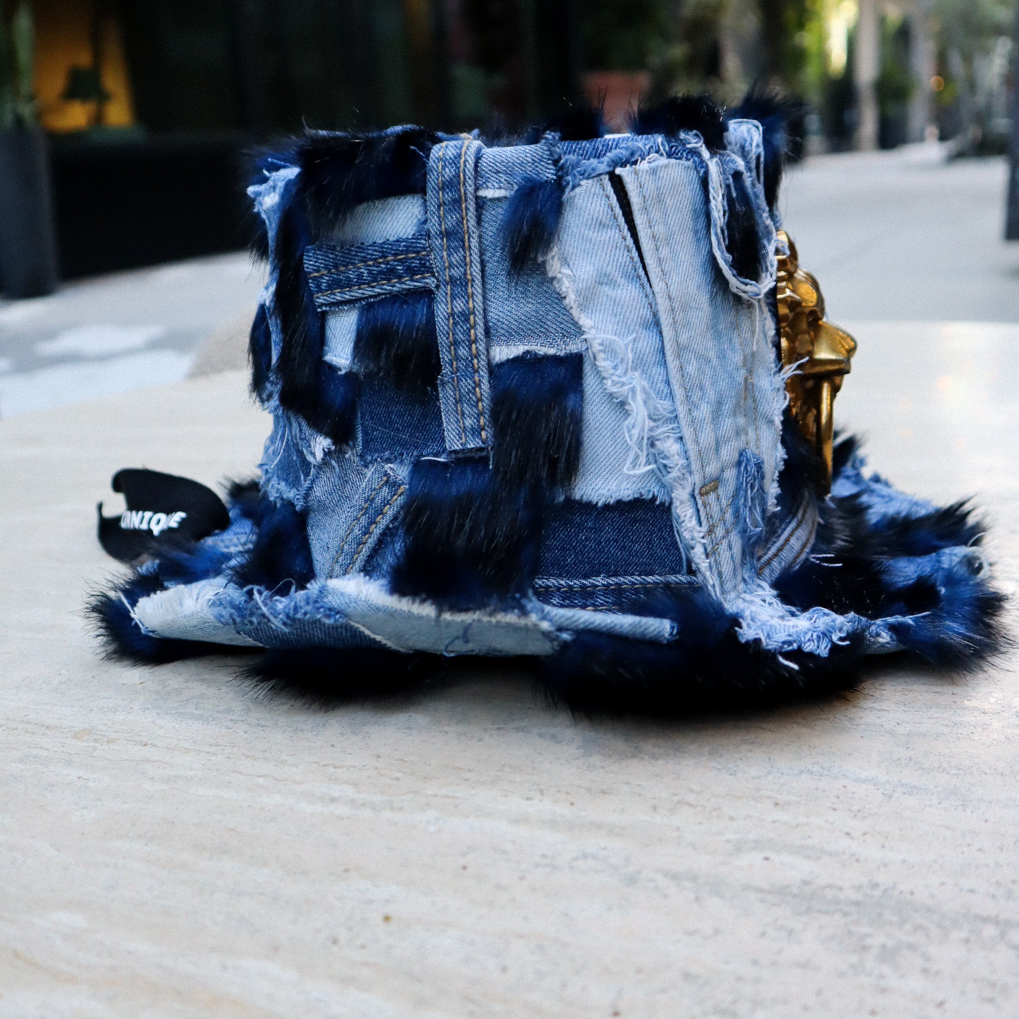 DENIM TOP HAT W/ LION DOOR KNOCKER