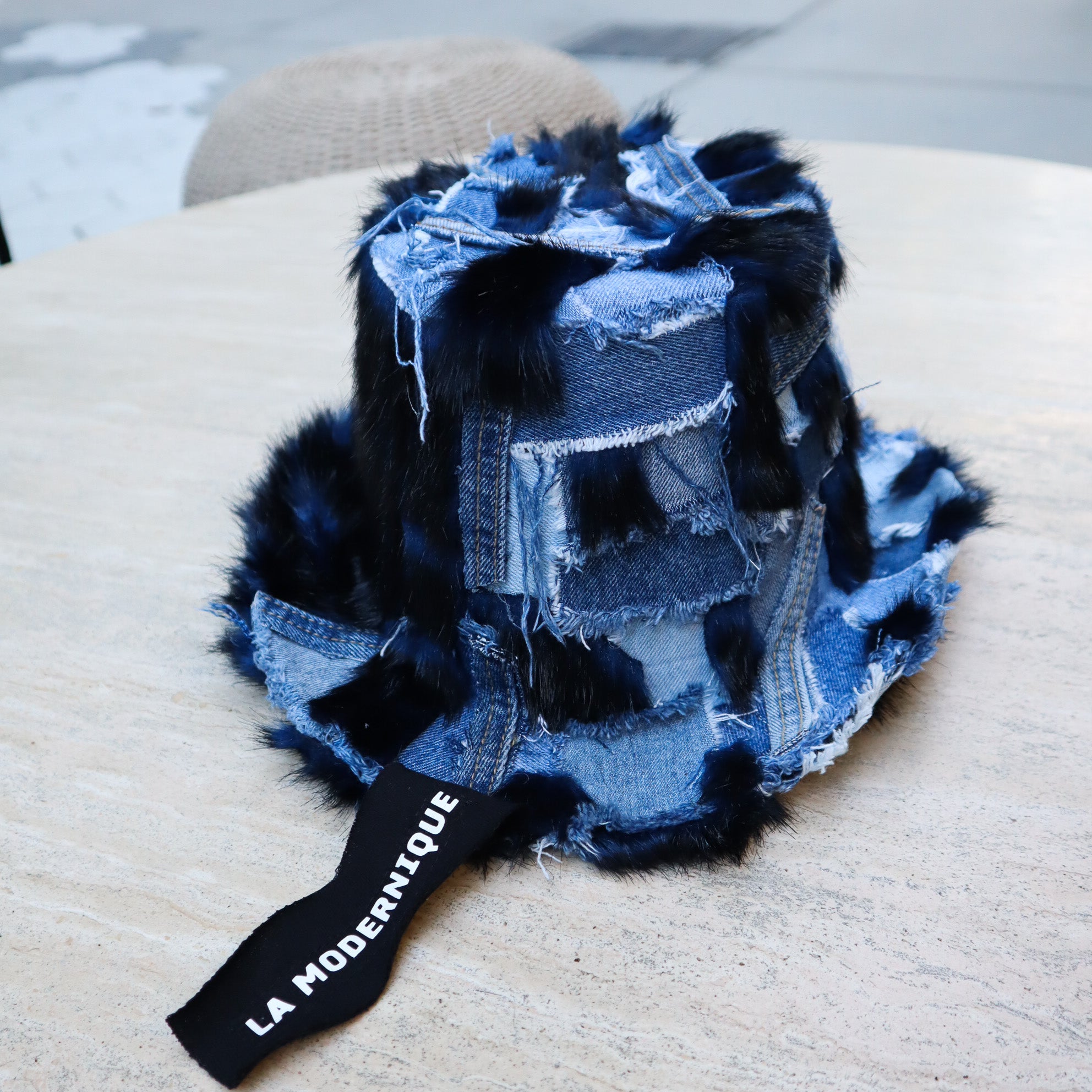 DENIM TOP HAT W/ LION DOOR KNOCKER