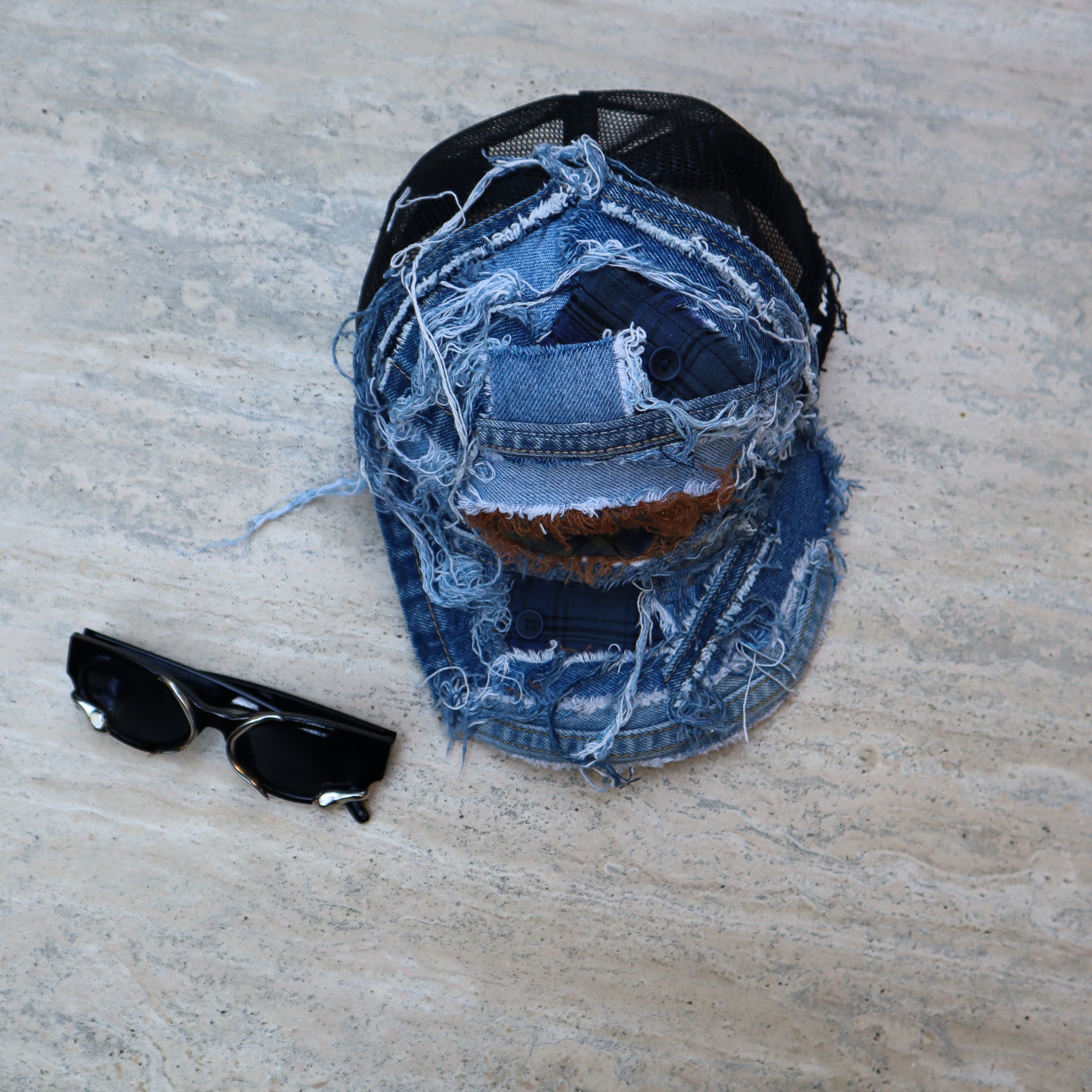 HAND-FRAYED DENIM CAP W/ MESH BACK