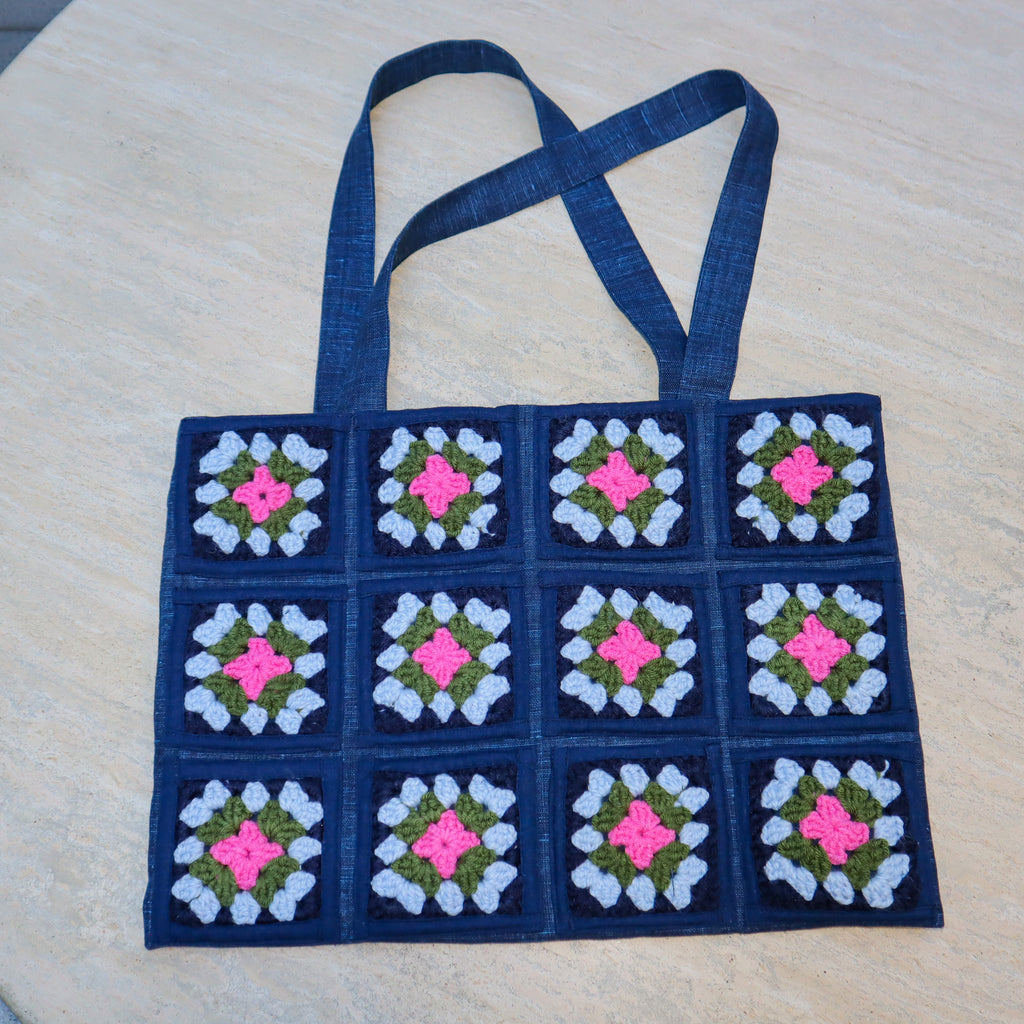 NAVY LINEN HANDBAG W/ HAND-CROCHET SQUARES