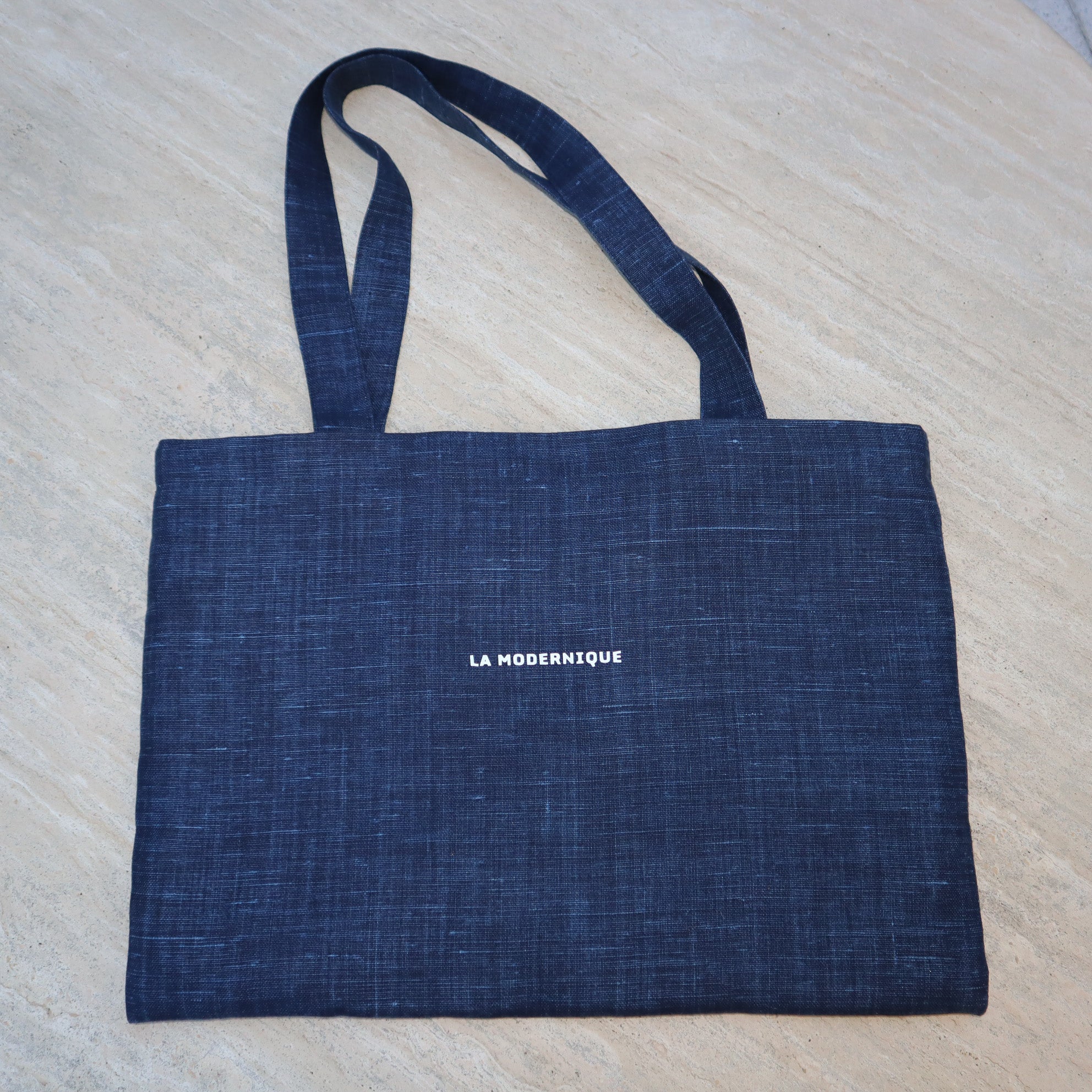 NAVY LINEN HANDBAG W/ HAND-CROCHET SQUARES